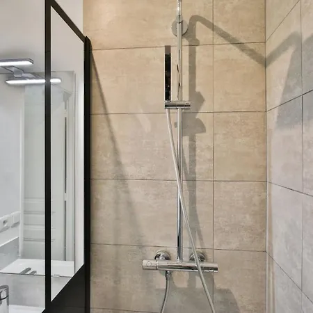 Guestready - Bright Near Trocadero Square